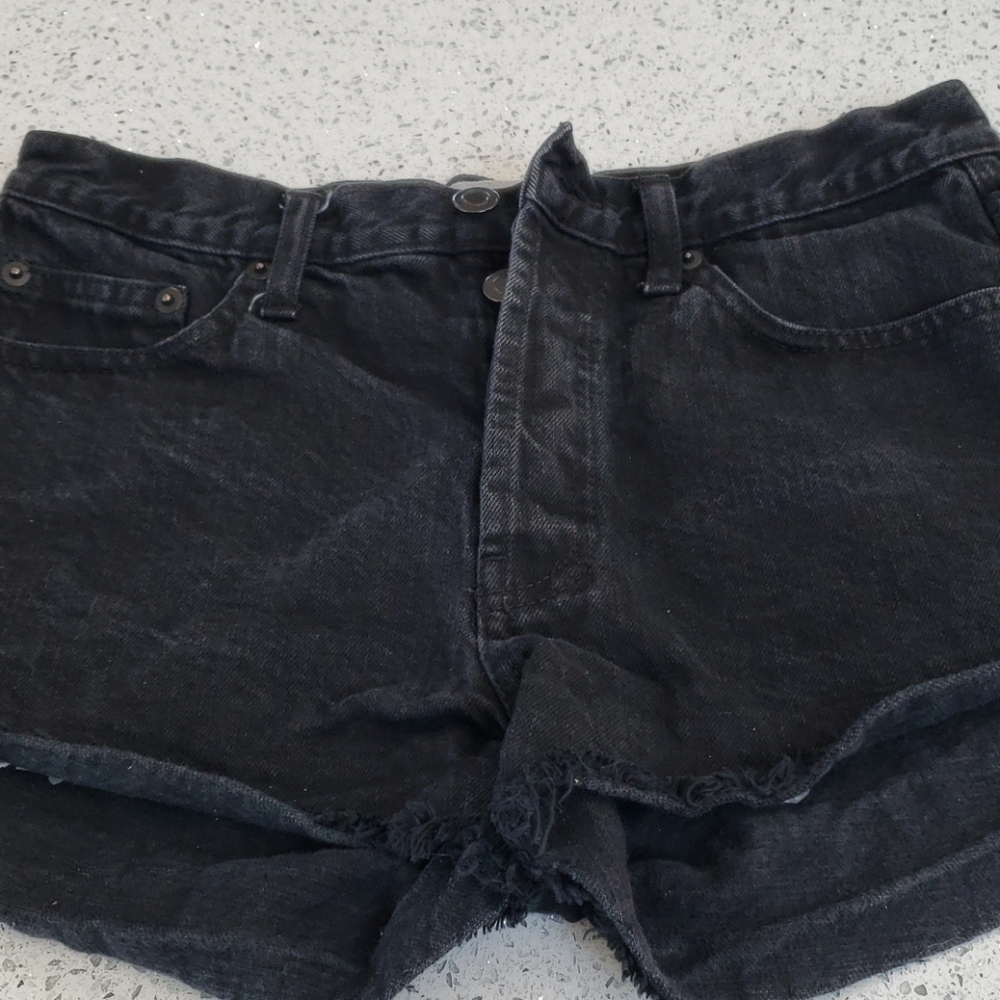 MELVILLE  RIGID DENIM SHORTS